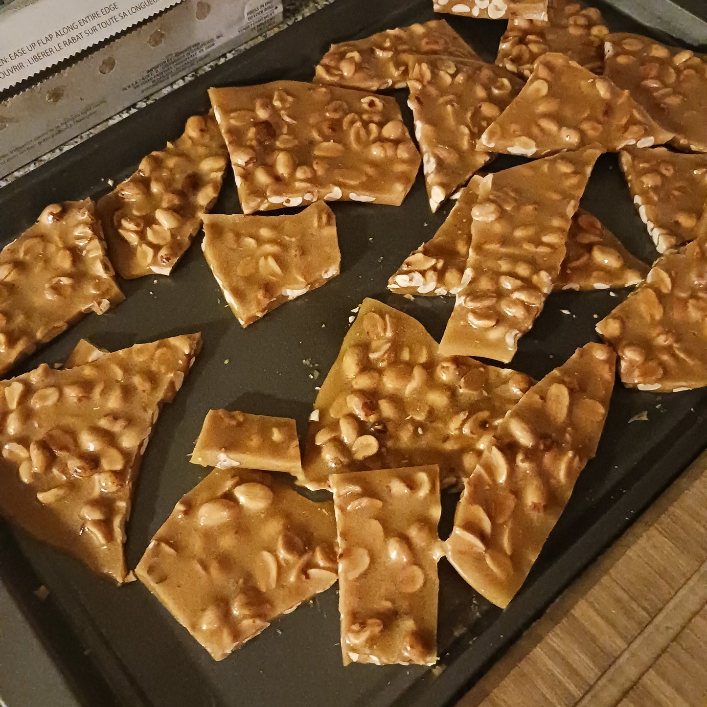 Homemade peanut brittle